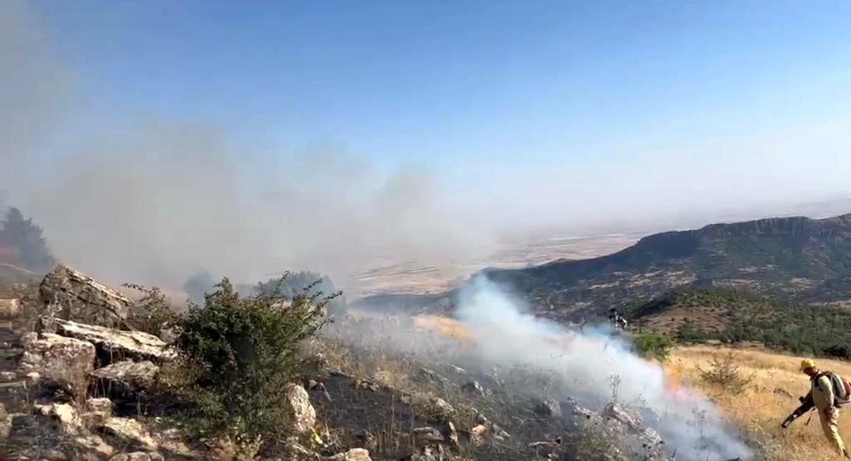 Diyarbakır\'da Örtü Yangını Söndürüldü