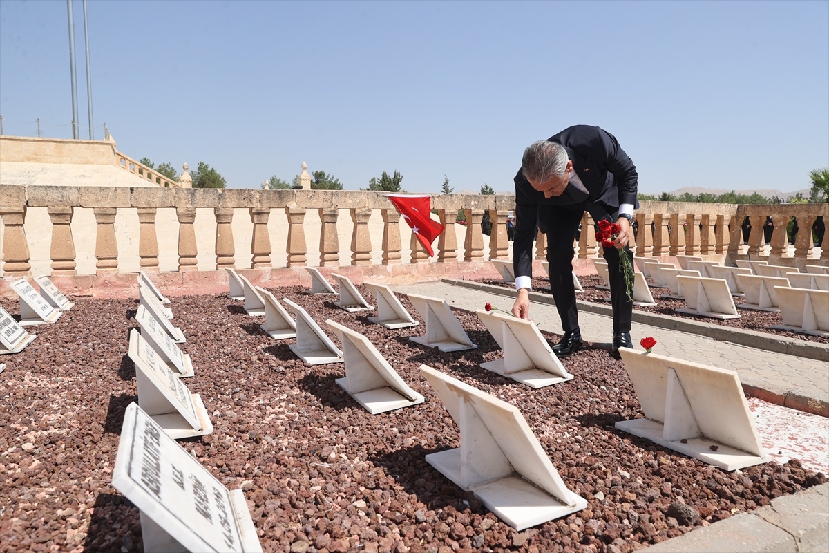 7 ilde 15 Temmuz şehitleri anıldı