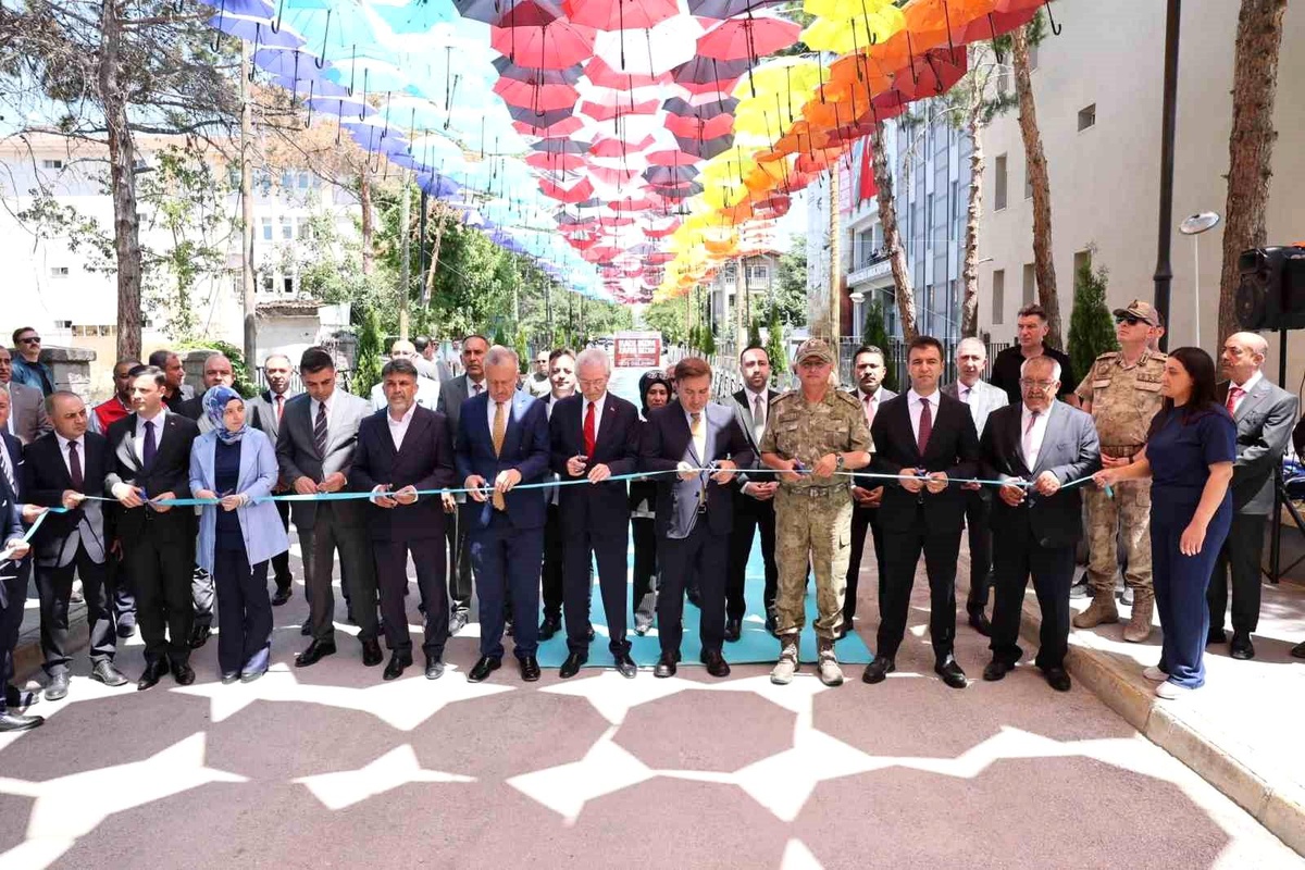 Erzincan\'da 15 Temmuz Anma Merkezi Açıldı