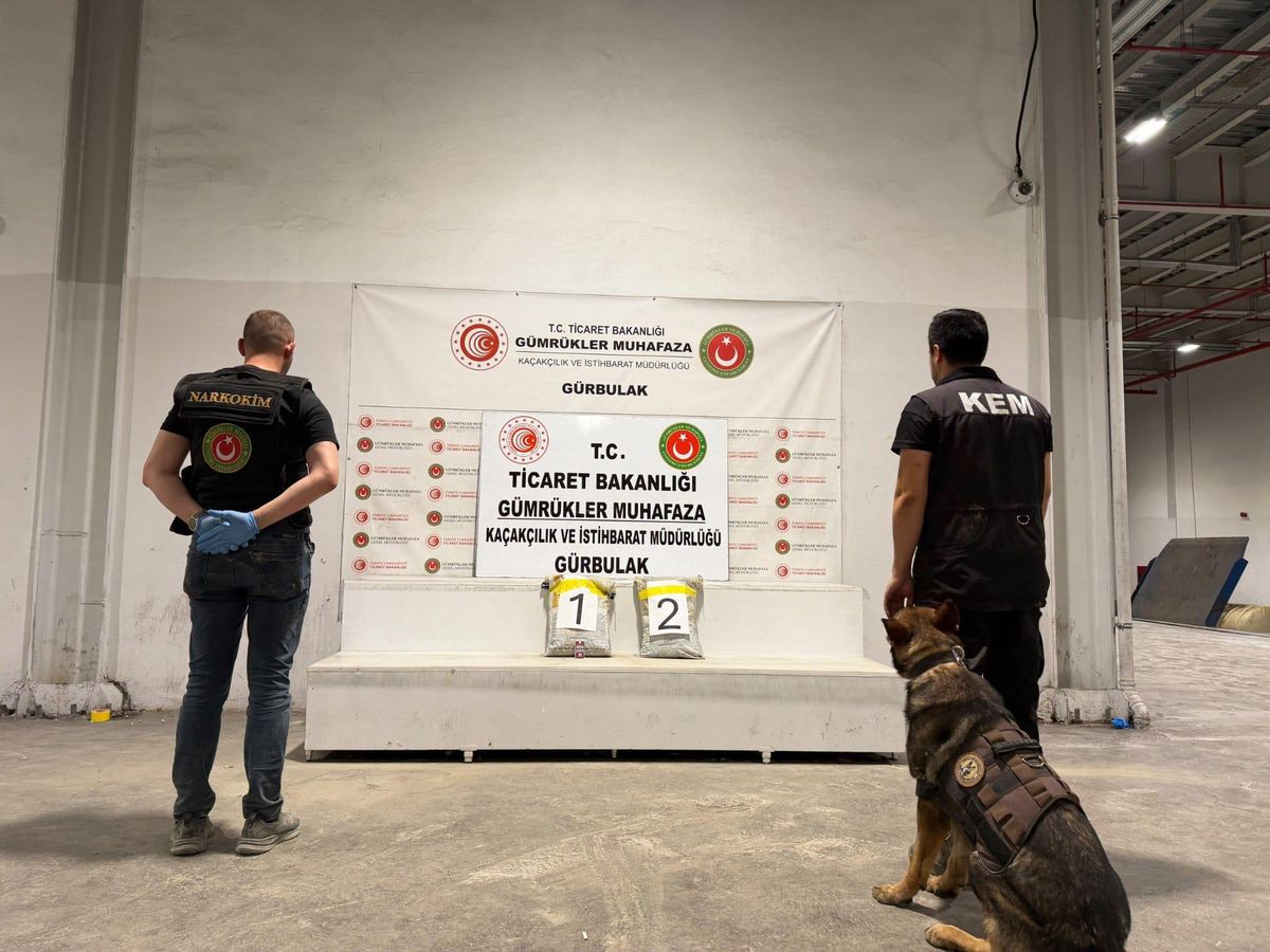 Gürbulak Gümrük Kapısı\'nda uyuşturucu operasyonu: 23 kilodan fazla uyuşturucu ele geçirildi