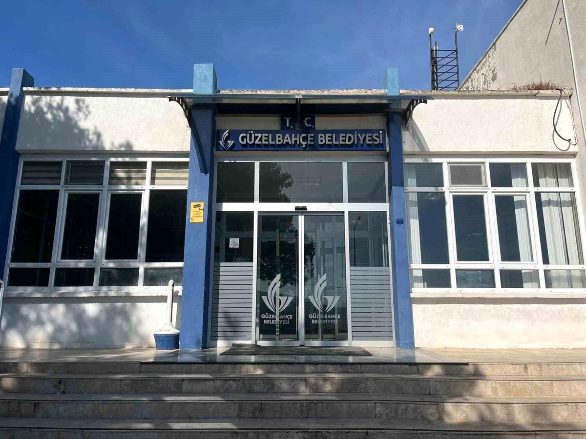 Güzelbahçe Belediyesine ikinci dalga operasyonunda gözaltına alınanlar serbest