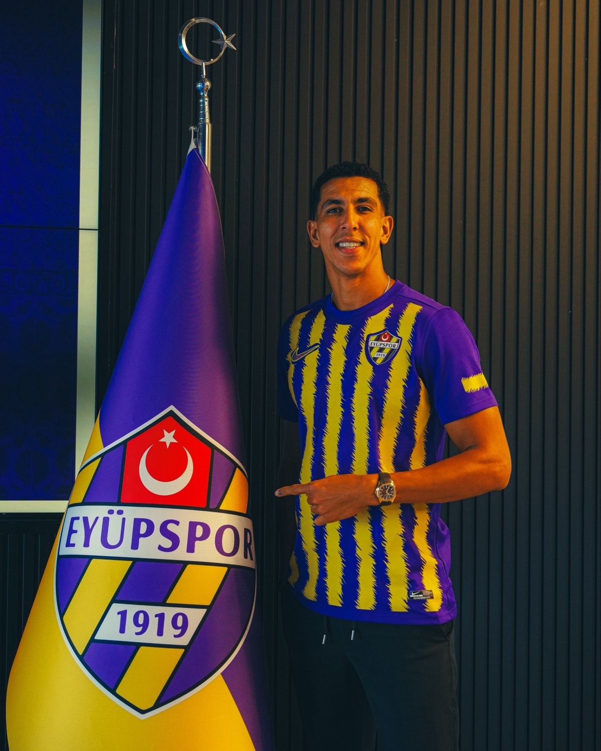 Eyüpspor, Jawad El Yamiq\'i Transfer Etti