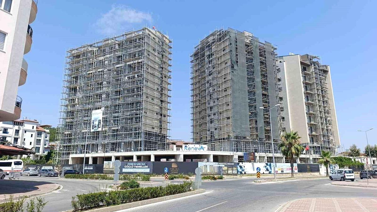 Manavgat\'ta İnşaat Alanında Kavga: 3 Yaralı