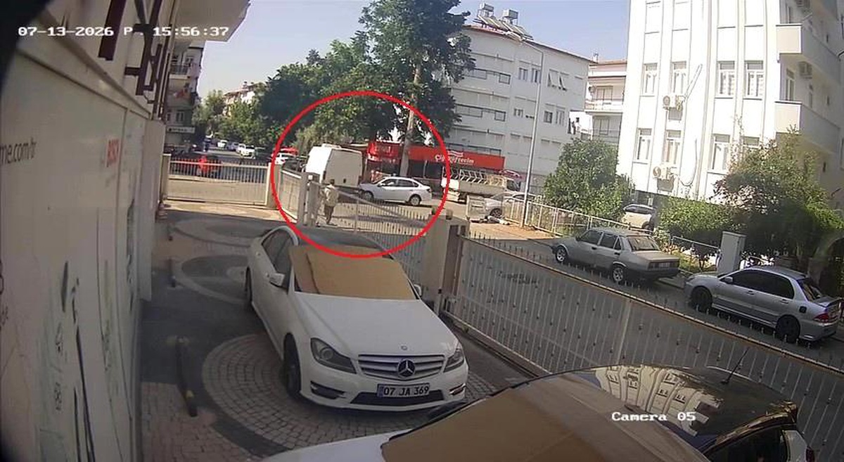 Manavgat\'ta Trafik Kazası: Yaralı Yok