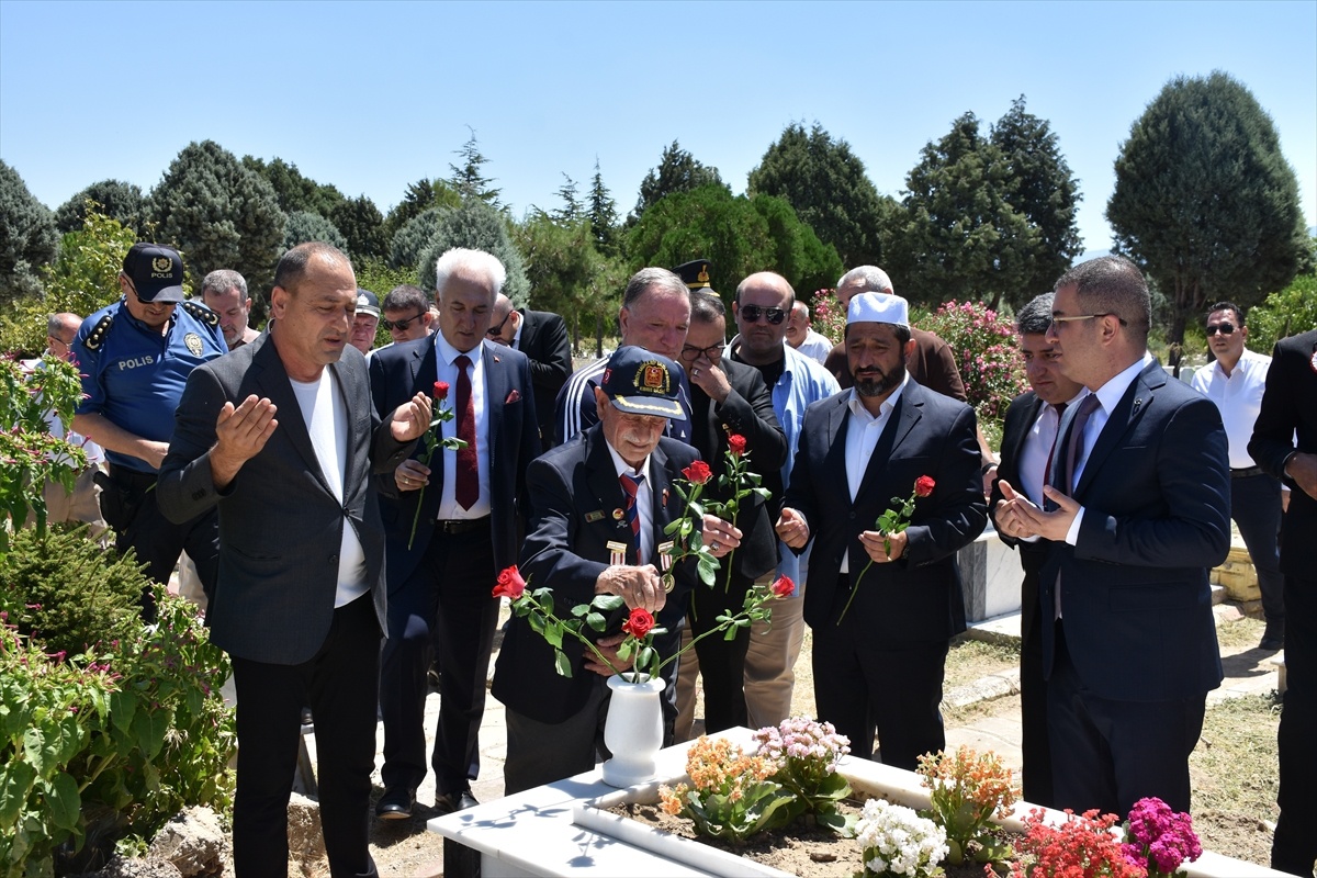15 Temmuz anma programı Kemalpaşa\'da yapıldı