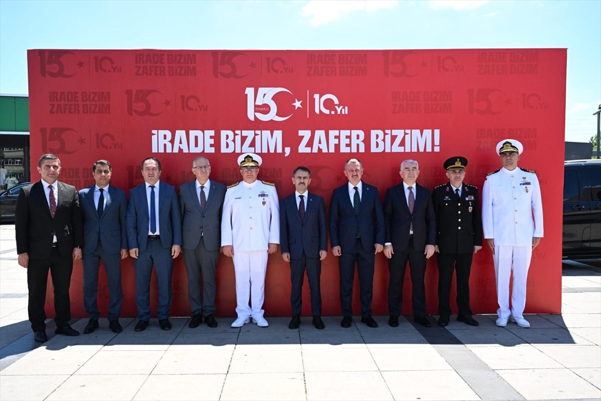 İzmit\'te 15 Temmuz anma çadırı açıldı
