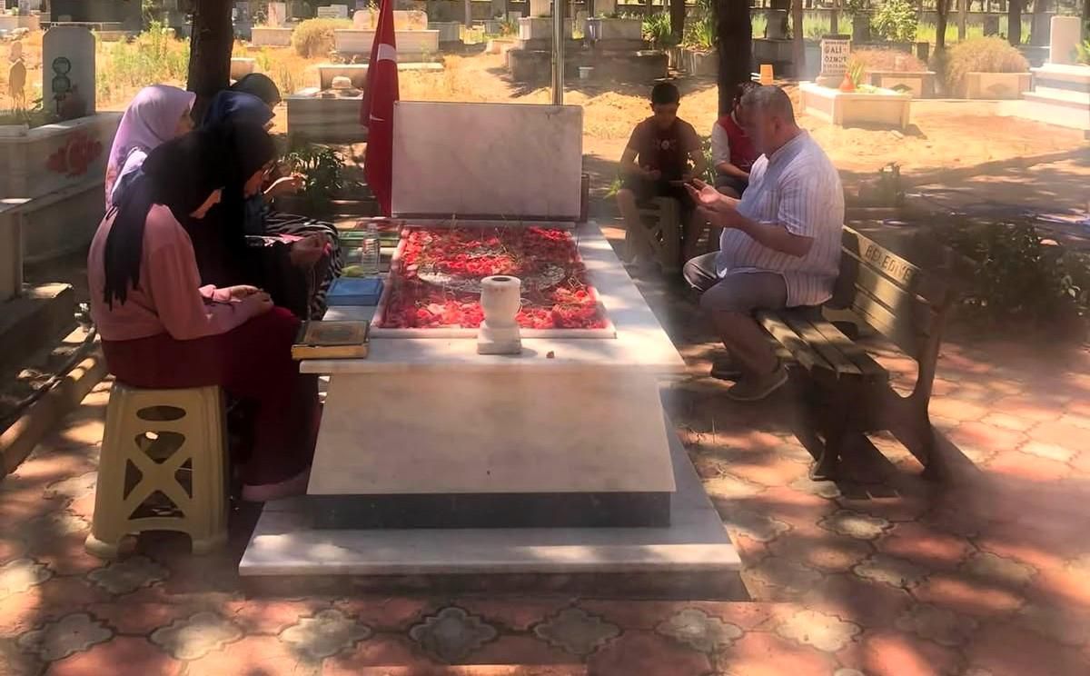 Yaz Kur’an kursu öğrencilerinden 15 Temmuz’da şehit ve gazi kabirlerine ziyaret