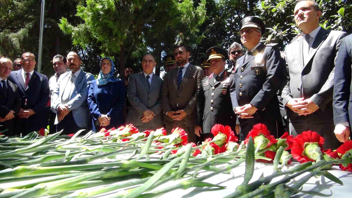 Manisa\'da 15 Temmuz şehitleri anıldı