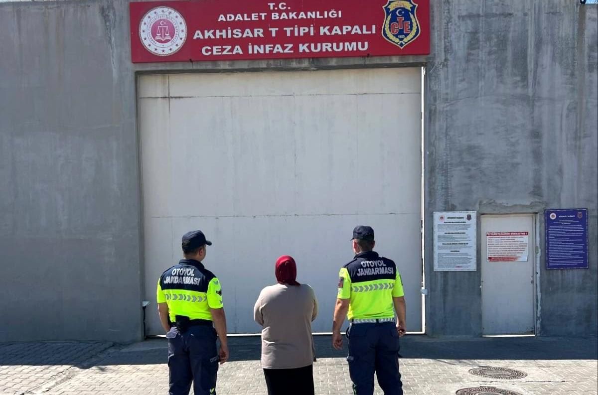 Hırsızlık Zanlısı Otoyolda Yakalandı
