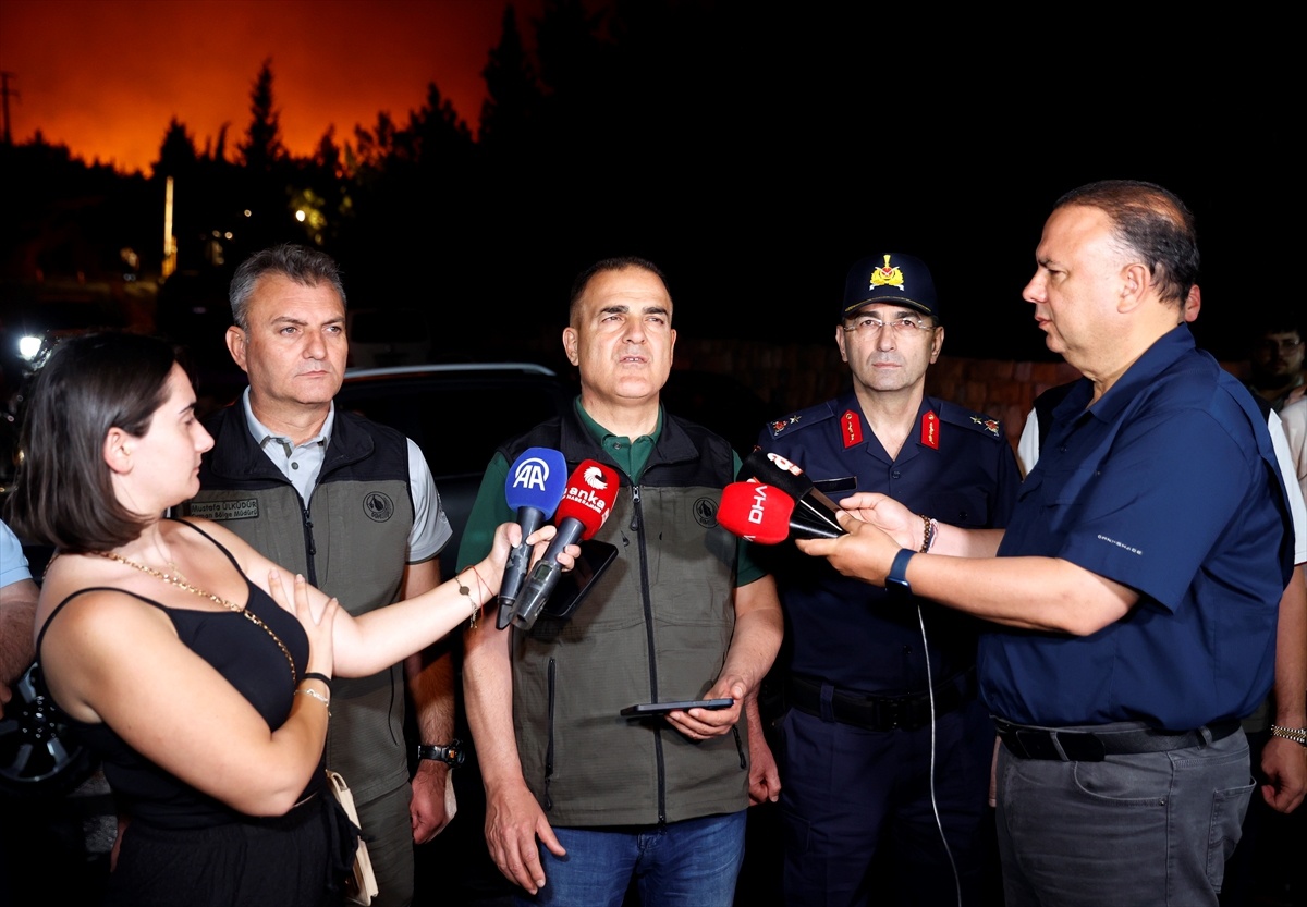 Milas\'ta Orman Yangını Kontrol Altına Alındı
