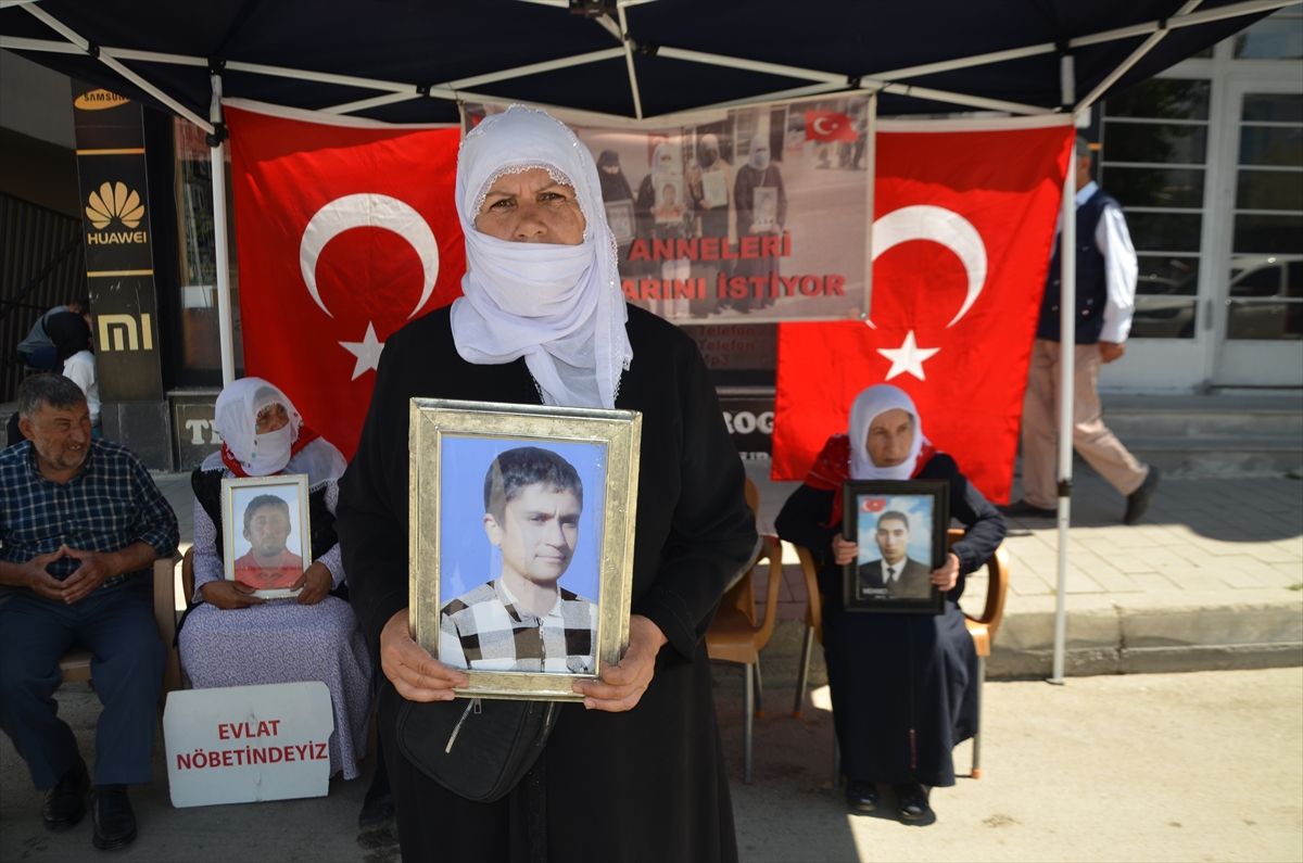 Muş\'ta Kaçırılan Çocuklar İçin Eylem