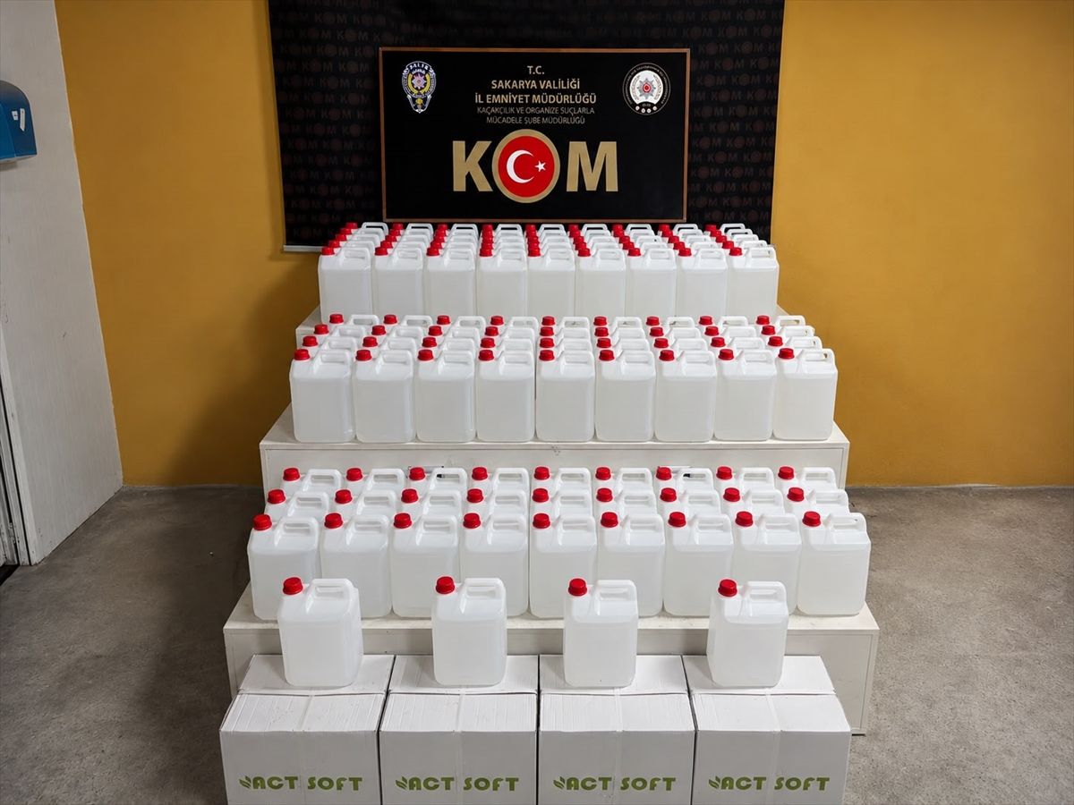 Otoyolda 1 Ton Etil Alkol Ele Geçirildi