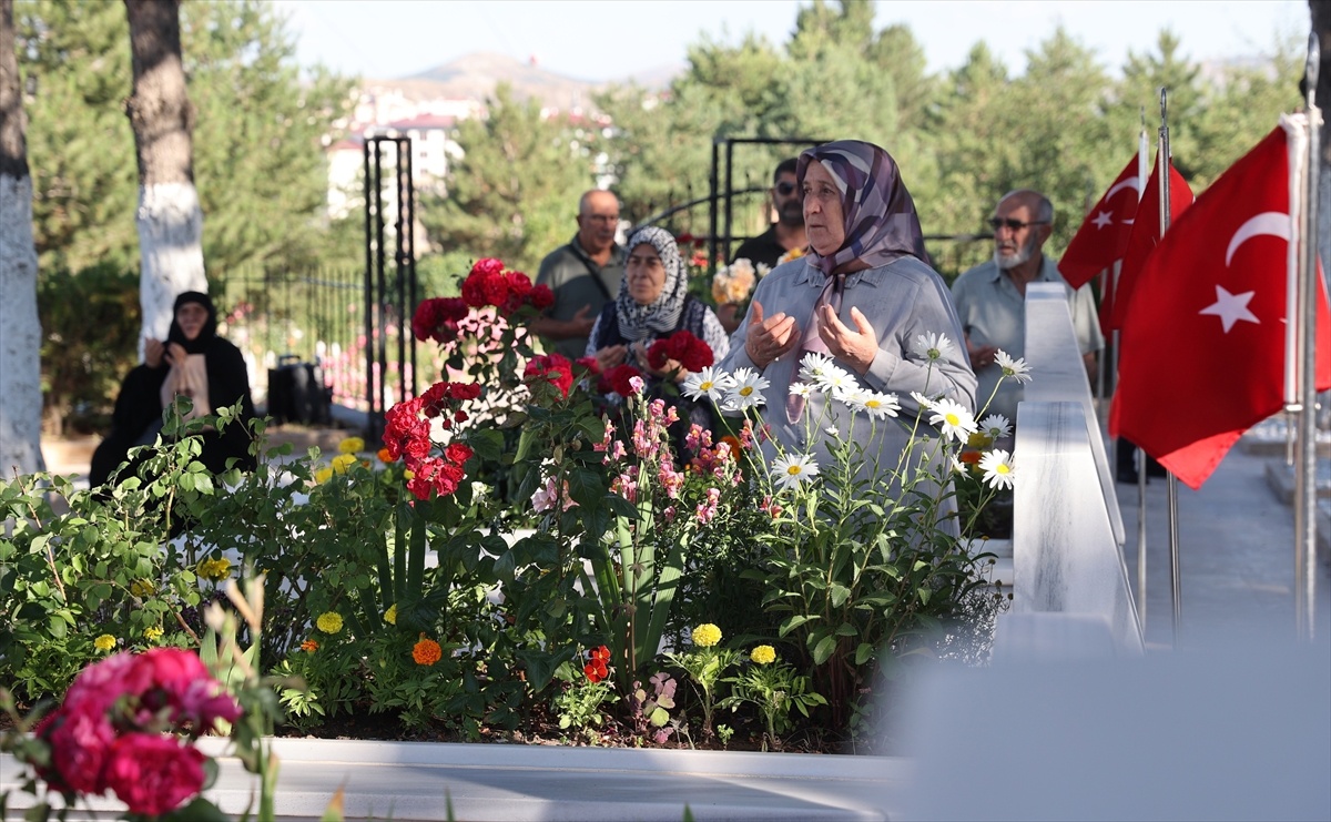 Sivas ve Kırıkkale’de 15 Temmuz şehitleri anıldı