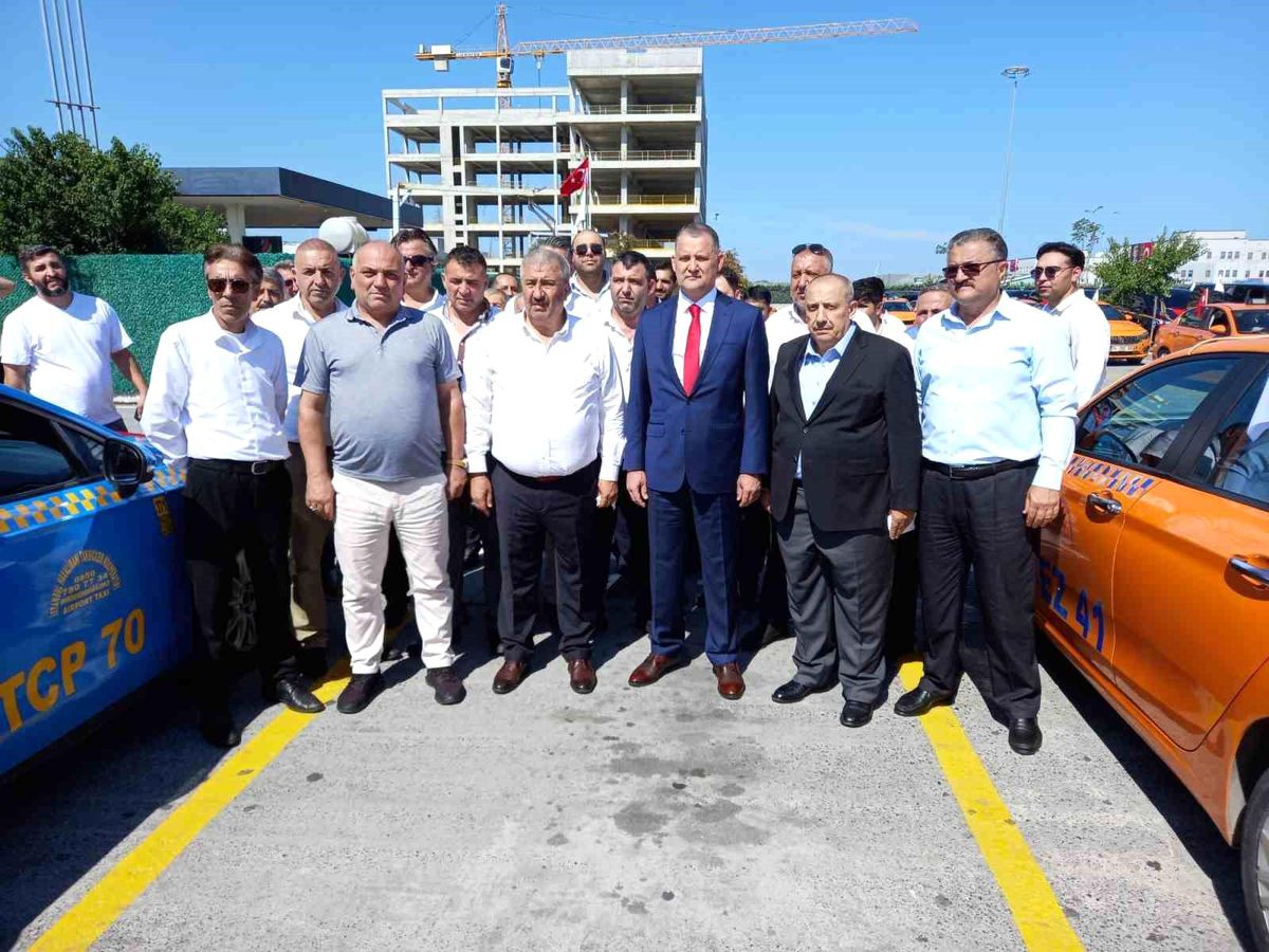 15 Temmuz\'un 10. yılında 253 taksiyle şehitlere kortej