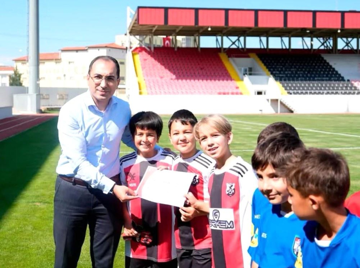 Tavşanlı\'da 15 Temmuz Demokrasi ve Millî Birlik Günü Futbol Şenliği düzenlendi