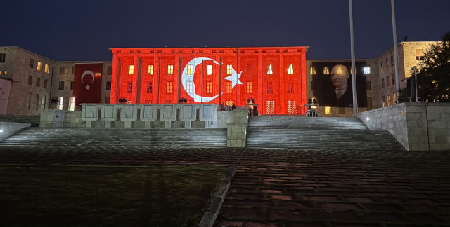 TBMM'de 15 Temmuz'a özel mapping gösterisi