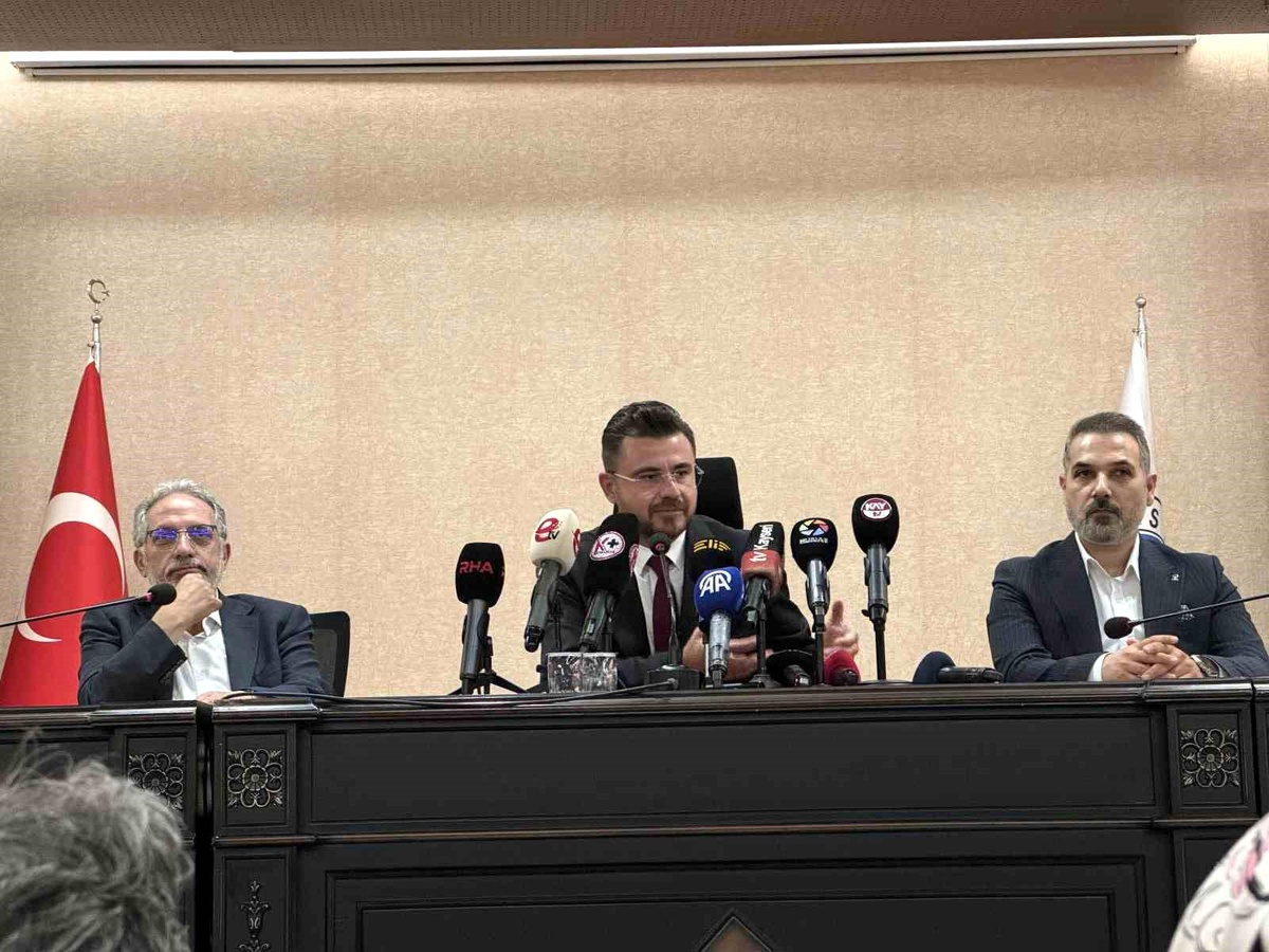 AK Parti\'den \'itibar suikastı\' tepkisi