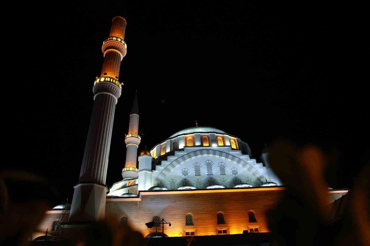 Elazığ\'da 15 Temmuz İçin Sela Okundu