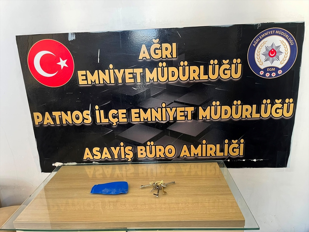 Patnos\'ta Hırsızlık Planlayan 2 Kadın Gözaltında