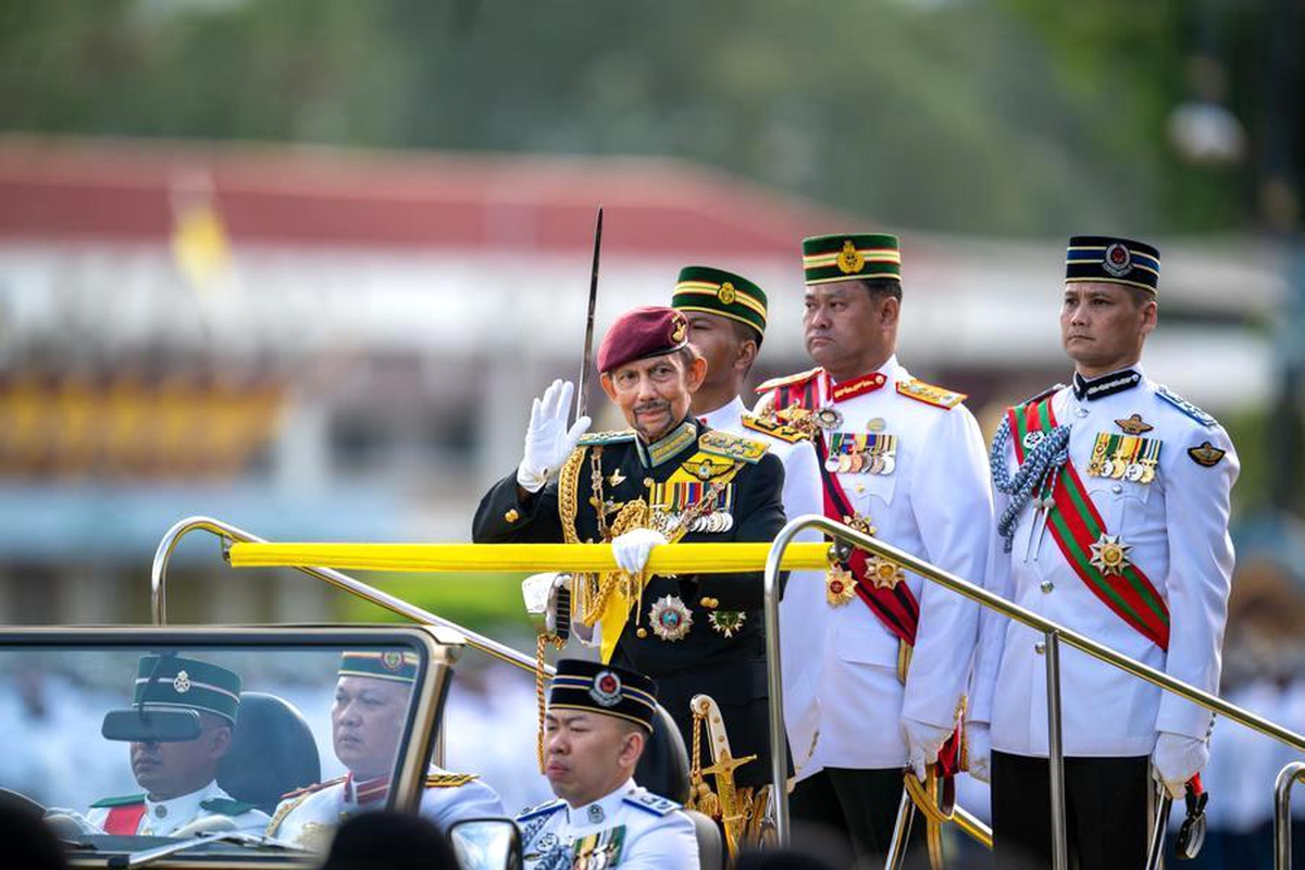 Brunei Sultanı 80. Yaşını Kutladı