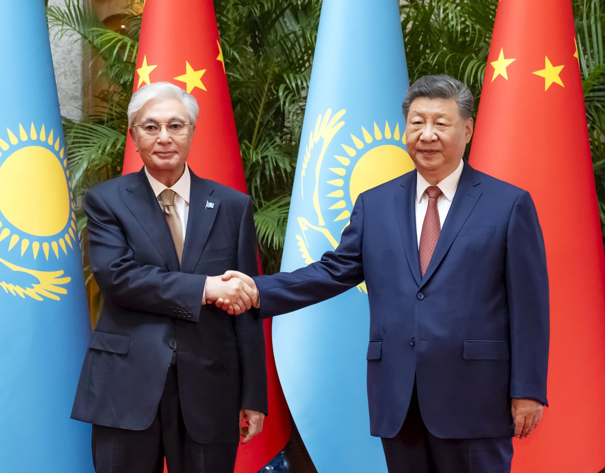 Xi Jinping, Tokayev ile Görüştü