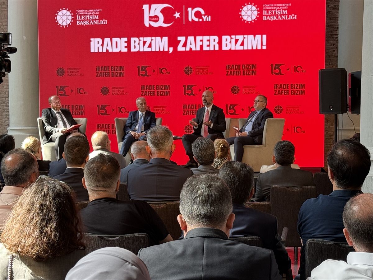 Amsterdam\'da 15 Temmuz Paneli: İrade Bizim Zafer Bizim