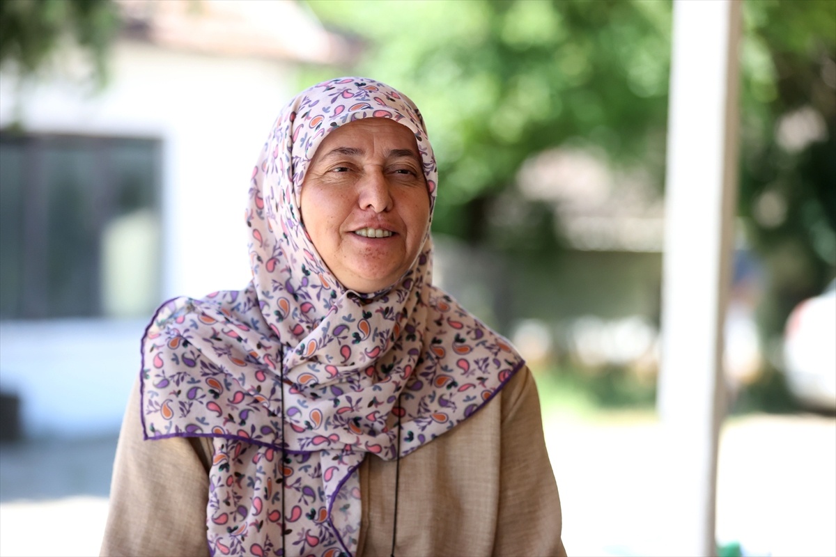 Aliye Kanlıkılıç, Kula Köyü\'nün Muhtarı Oldu