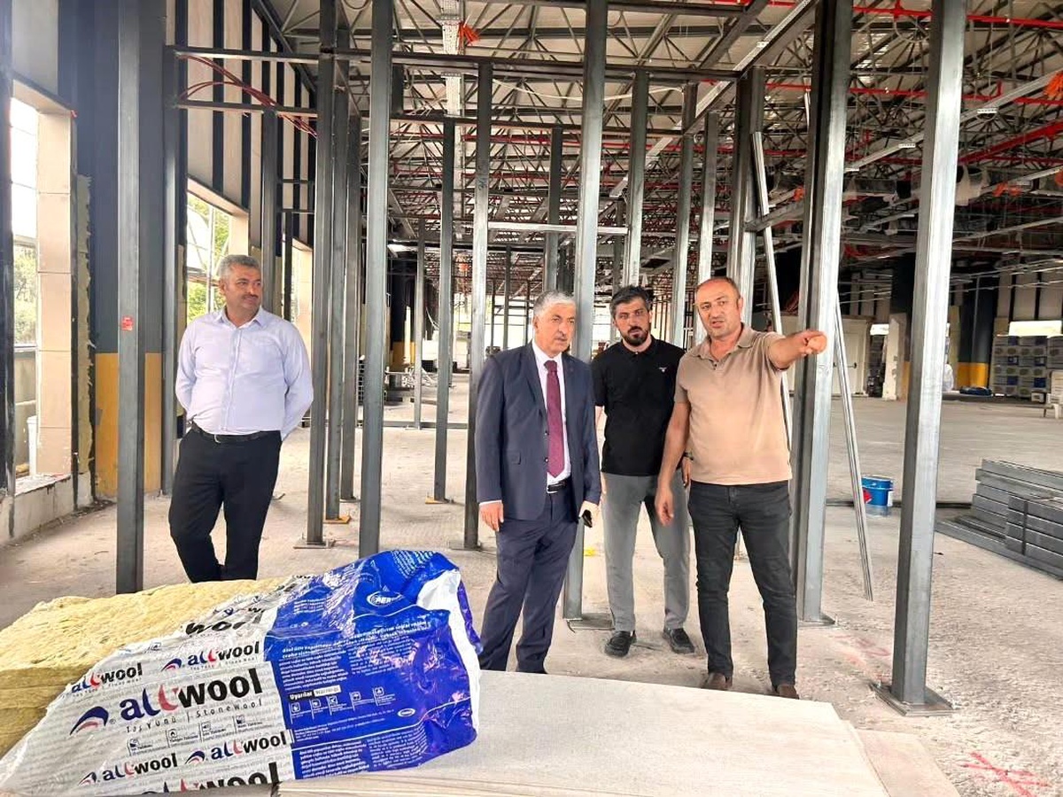 Dilovası\'nın yeni belediye binası yükseliyor