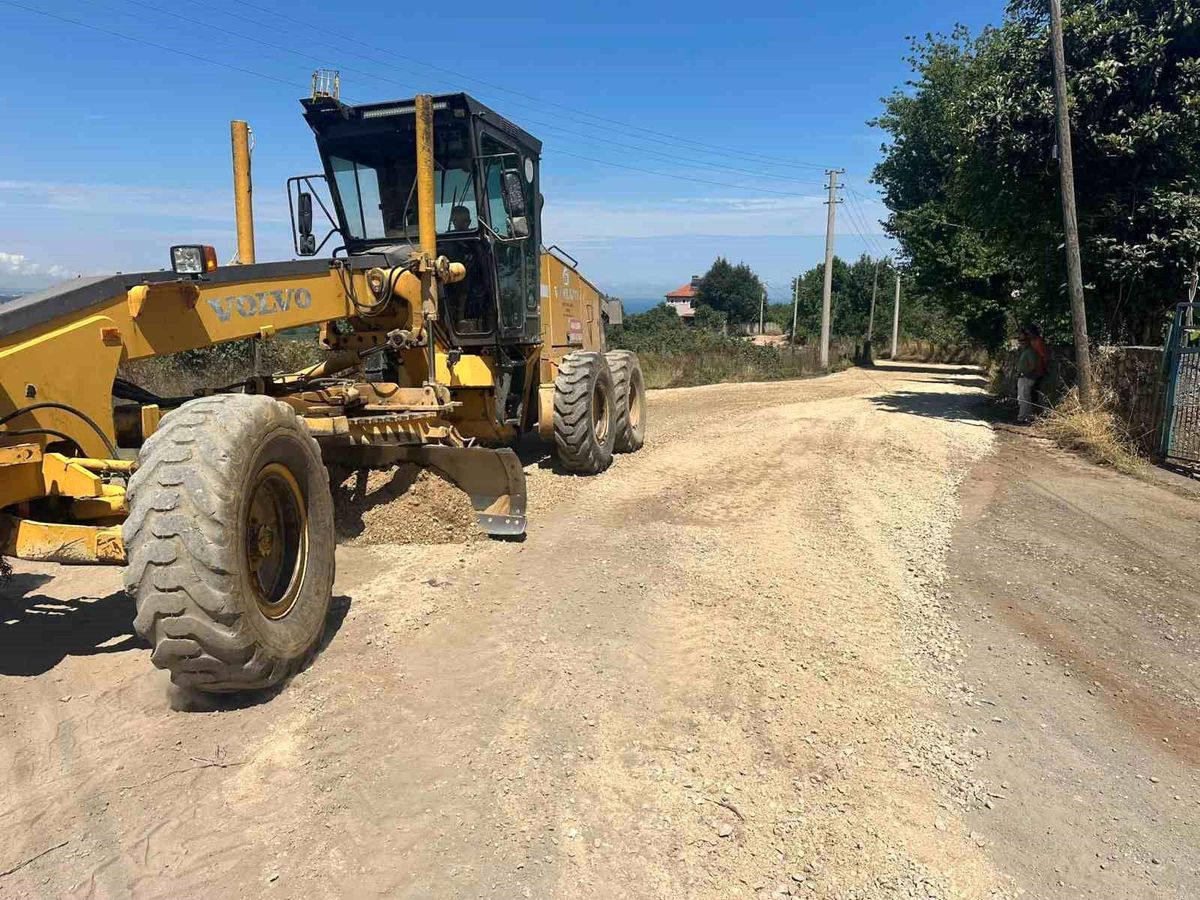 Düzce\'de Hasançavuş Köyü\'nde Yol Çalışmaları Tamamlandı