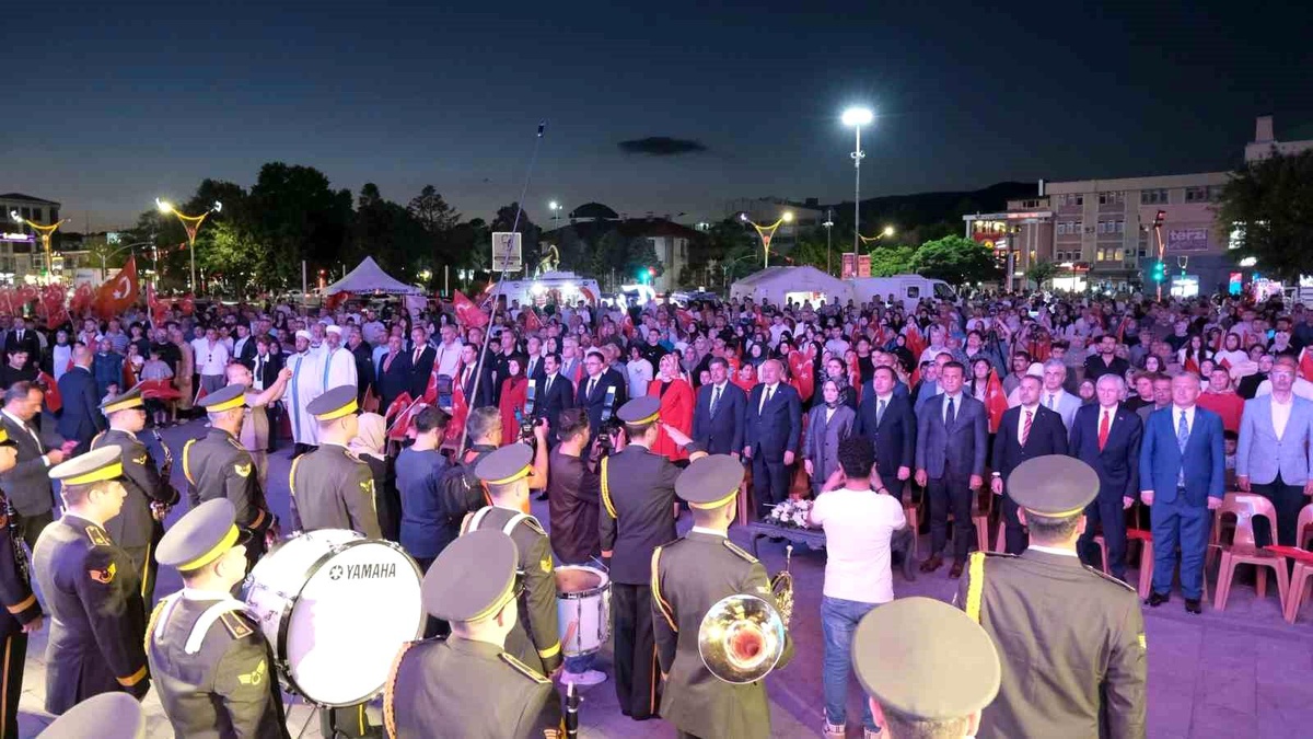 Erzincan\'da 15 Temmuz Demokrasi Nöbeti