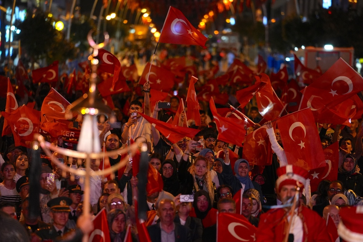 7 ilde 15 Temmuz etkinlikleri coşkuyla kutlandı
