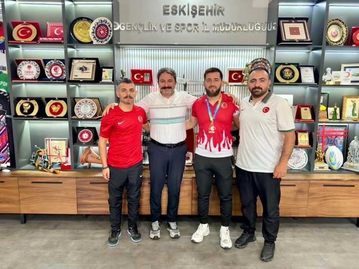 Eskişehirli Güreciler Türkiye İkincisi Oldu