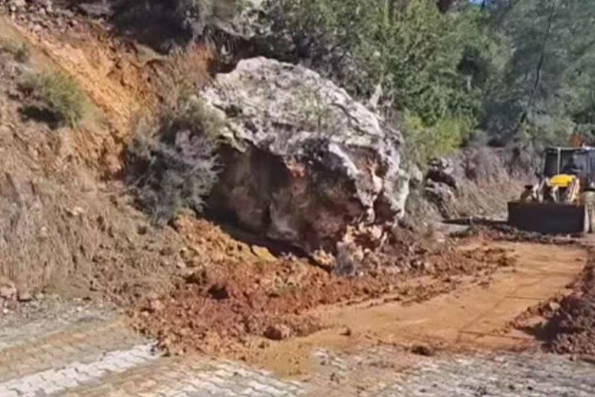 Göynük Kanyonu’nda kopan kaya parçası ziyaretçilerin üzerine düştü: Çok sayıda yaralı var