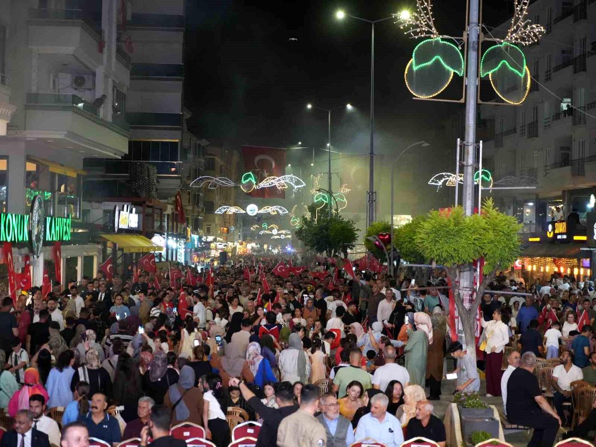 Iğdır\'da FETÖ darbe girişiminin 10. yılında anma etkinliği