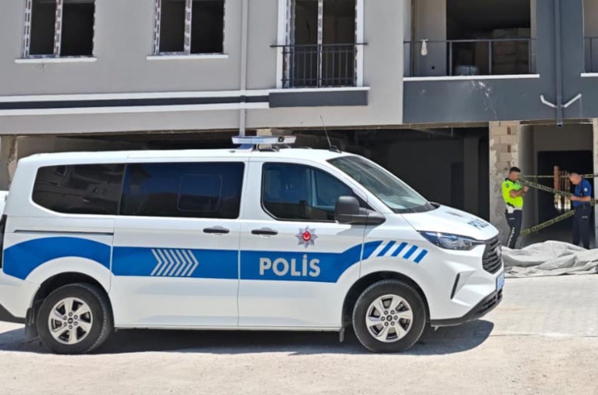İnşaatta Düşen İşçi Hayatını Kaybetti