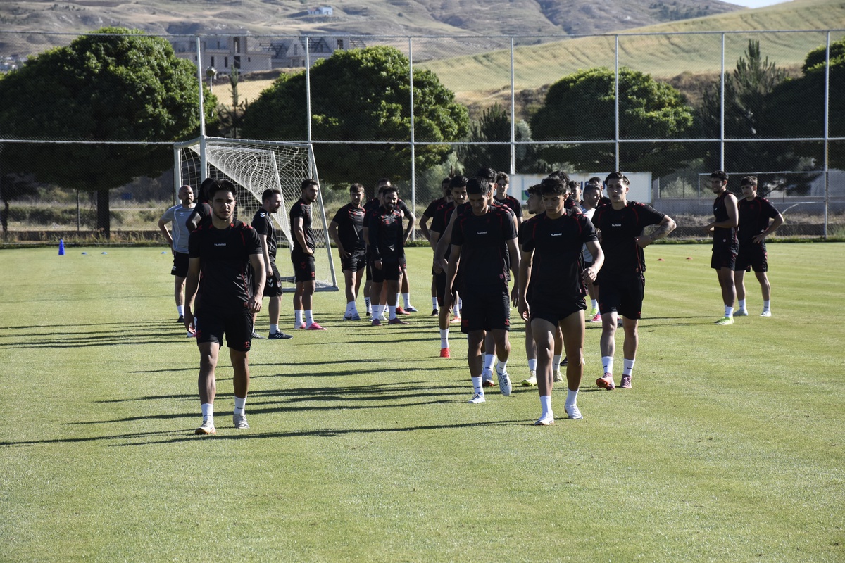 Sivasspor'un Önceliği Borçları Sıfırlamak