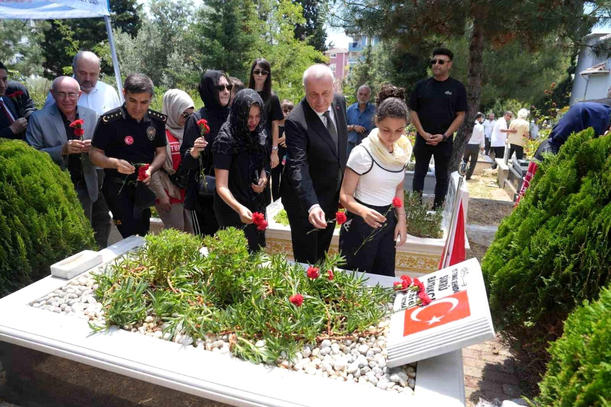 Şehit Şükrü Bayrakçı mezarı başında anıldı