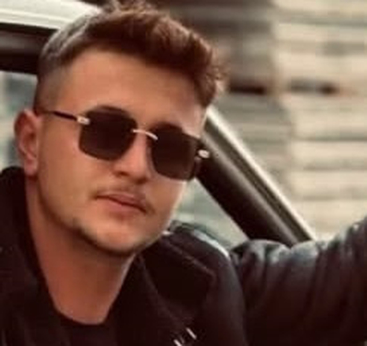 Sarıgöl\'de Motosiklet Kazası: Genç Sürücü Hayatını Kaybetti