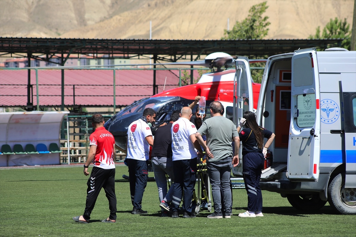 Mide Kanaması Geçiren Hasta Ambulans Helikopterle Sevk Edildi