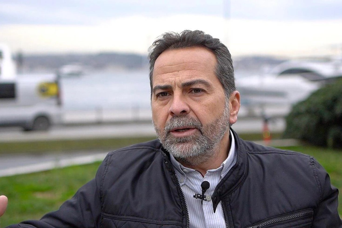 Nasuh Mahruki hakkında "15 Temmuz" paylaşımı nedeniyle gözaltı kararı