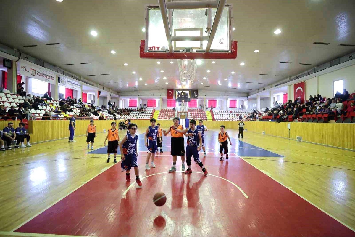 Sivas Gücü Belediyespor'dan 4 kategoride 4 derece