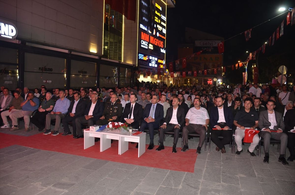 Tatvan\'da 15 Temmuz Anma Programı