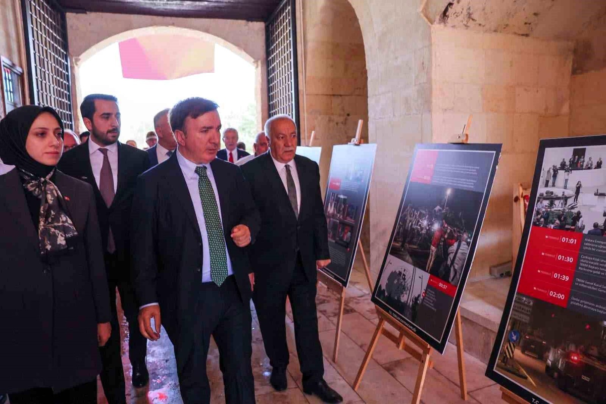 Tercan\'da 15 Temmuz Sergisi Açıldı