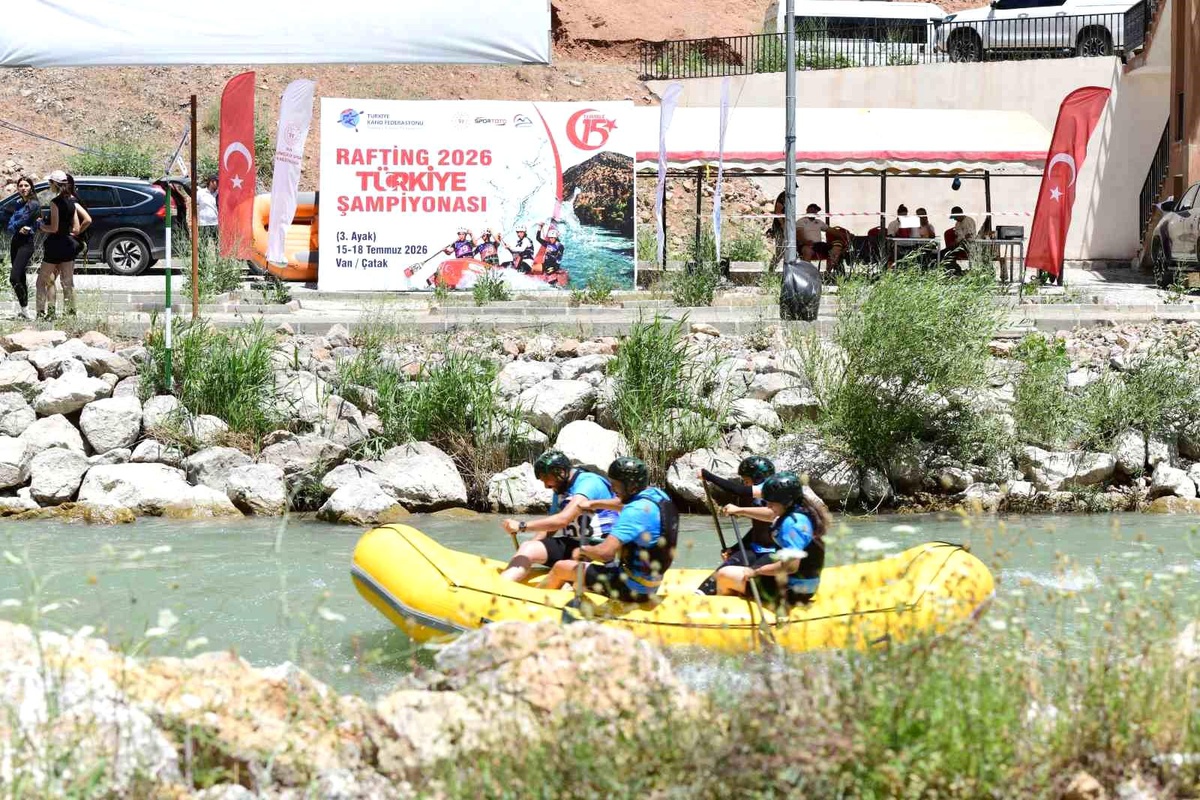 Çatak\'ta Rafting Şampiyonası Başladı