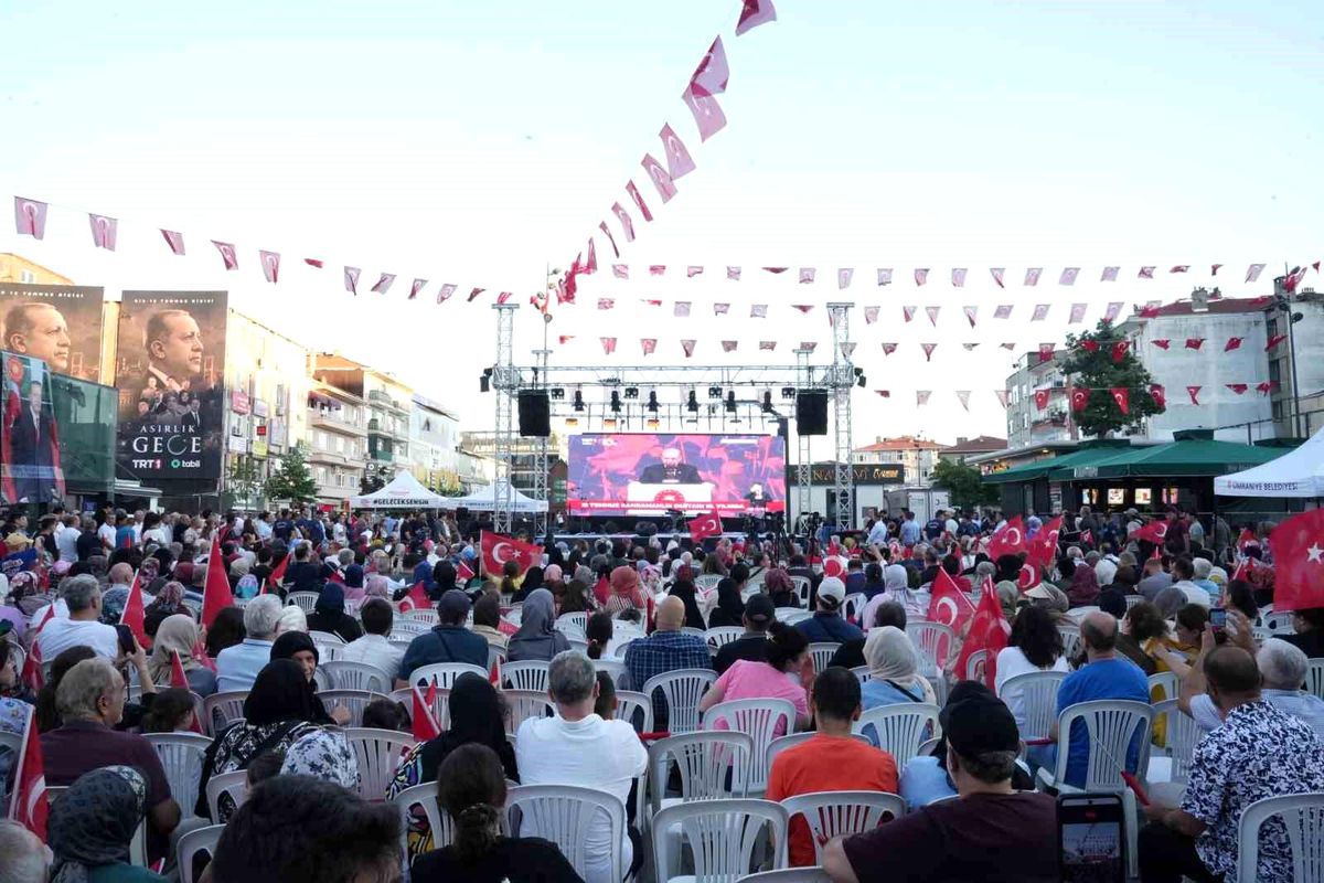 Ümraniye\'de 15 Temmuz\'un 10. Yılı Coşkuyla Anıldı