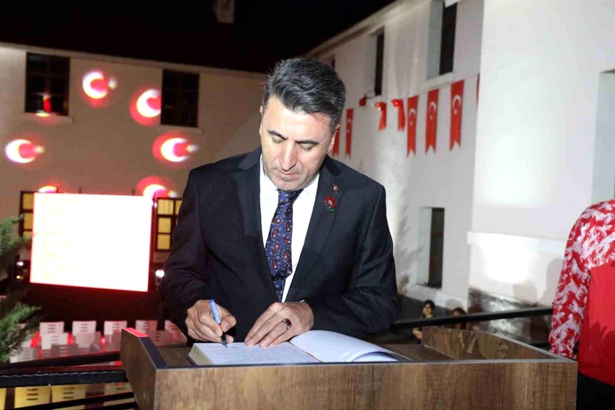 Vali Aygöl\'den 15 Temmuz\'da birlik vurgusu