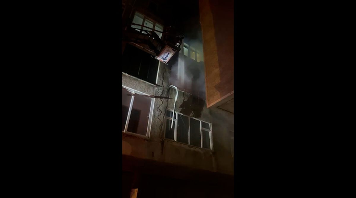 Hopa\'da Dairede İki Kez Yangın Çıktı