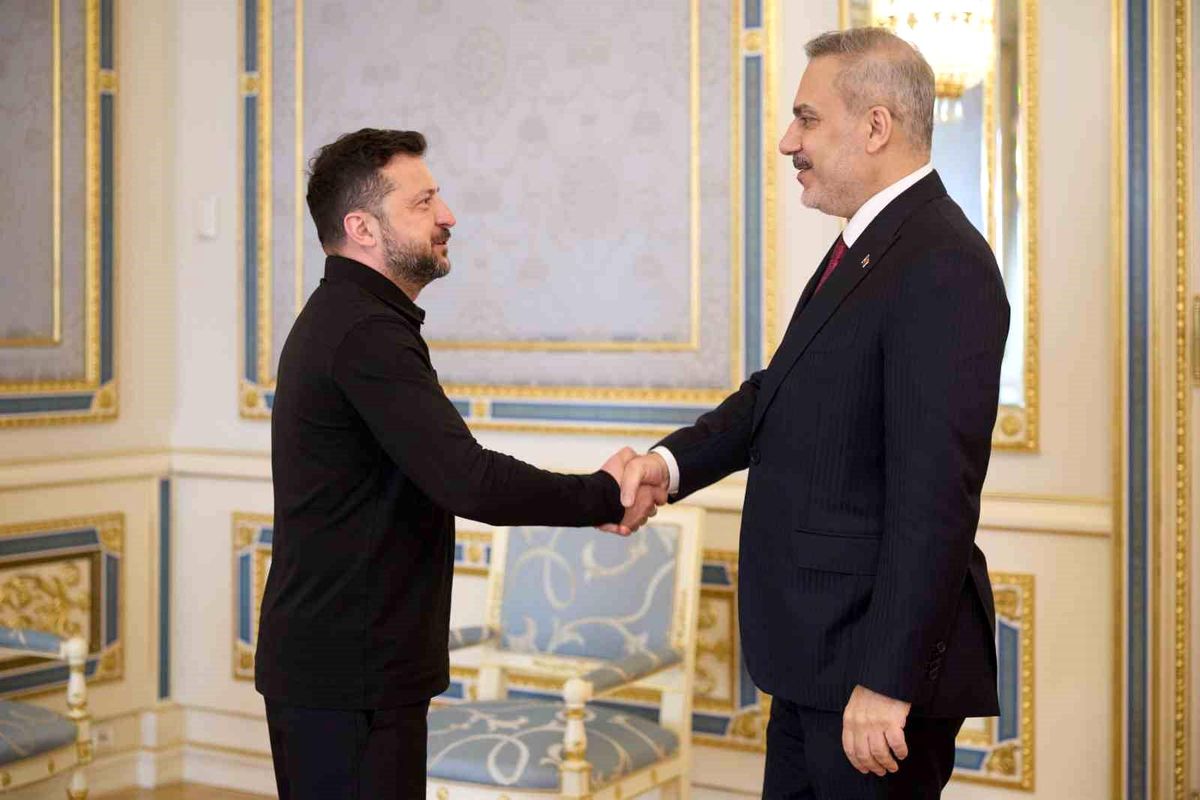 Zelenskiy\'den Fidan\'a Teşekkür