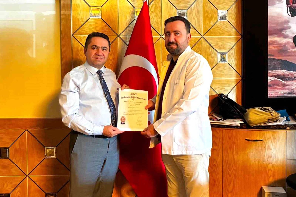 Prof. Dr. Akın, Sigma Xi\'ye Üye Oldu