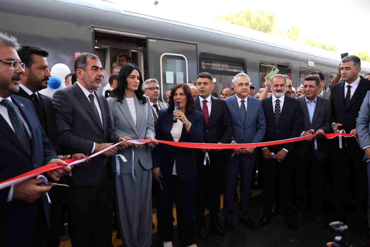 AYBAN Banliyö Hattı Aydın\'da Hizmete Açıldı